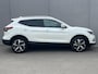 Nissan Qashqai 1.3 DIG-T Tekna / Panoramadak / Trekhaak (1500 KG) / Stoelverwarming / Navigatie / Adaptieve Cruise Control / Voorruitverwarming
