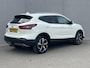 Nissan Qashqai 1.3 DIG-T Tekna / Panoramadak / Trekhaak (1500 KG) / Stoelverwarming / Navigatie / Adaptieve Cruise Control / Voorruitverwarming