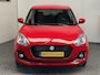 Suzuki Swift 1.2 COMFORT SMART HYBRID NAVIGATIE AIRCO STOELVERWARMING BLUETOOTH TELEFOON MEDIA VOORBEREIDING ACHTERUITRIJCAMERA 16" LICHTMETALEN VELGEN ZEER MOOI !! 3010 DEK