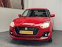 Suzuki Swift 1.2 COMFORT SMART HYBRID NAVIGATIE AIRCO STOELVERWARMING BLUETOOTH TELEFOON MEDIA VOORBEREIDING ACHTERUITRIJCAMERA 16" LICHTMETALEN VELGEN ZEER MOOI !! 3010 DEK