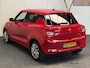 Suzuki Swift 1.2 COMFORT SMART HYBRID NAVIGATIE AIRCO STOELVERWARMING BLUETOOTH TELEFOON MEDIA VOORBEREIDING ACHTERUITRIJCAMERA 16" LICHTMETALEN VELGEN ZEER MOOI !!