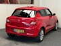 Suzuki Swift 1.2 COMFORT SMART HYBRID NAVIGATIE AIRCO STOELVERWARMING BLUETOOTH TELEFOON MEDIA VOORBEREIDING ACHTERUITRIJCAMERA 16" LICHTMETALEN VELGEN ZEER MOOI !!