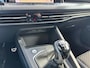 Volkswagen Golf 1.5 TSI Life | Led | Navi | App-conn. | stoelverw. | LMV