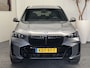 BMW X5 X DRIVE50e M SPORTPAKKET PANORAMADAK LUCHTVERING HEAD-UP DISPLAY NAVIGATIE LEDER ADAPTIVE CRUISE CONTROL PANO SCHUIF/KANTELDAK APPLE CARPLAY/ANDROID RIJSTROOKSENSOREN DODEHOEKSENSOREN 360 CAMERA. Brgl
