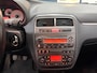 Fiat Punto Grande 1.4-16V Sport / NETTE AUTO / RIJDT SCHAKELT GOED / AIRCO
