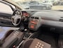 Fiat Punto Grande 1.4-16V Sport / NETTE AUTO / RIJDT SCHAKELT GOED / AIRCO