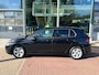 Volkswagen Golf 1.0 eTSI DSG Life Business / Navigatie / PDC / Geheugen stoelen / Getint glas / 16'' LMV