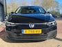Volkswagen Golf 1.0 eTSI DSG Life Business / Navigatie / PDC / Geheugen stoelen / Getint glas / 16'' LMV