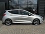 Ford Fiesta 1.0 ST-Line | STUUR, STOEL EN VOORRUITVERWARMING| NAVIGATIE + APPLE CARPLAY/ANDROID AUTO| KEYLESS START| PARKEERSENSOREN| DAB| LED ACHTERLICHTEN|