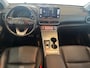 Hyundai Kona Electric EV Premium 64kWh 204pk | TREKHAAK | LEDER | ELEK. VERSTELBARE STOELEN | STOEL- + STUURVERW. | STOELVENTILATIE | APPLE CARPLAY / ANDROID AUTO | PARKEERSENSOREN |
