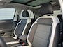 Volkswagen T-Roc 1.5 TSI Sport | Panorama-dak | Trekhaak | Dealer Onderhouden | Achteruitrijcamera | Carplay |