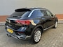 Volkswagen T-Roc 1.5 TSI Sport | Panorama-dak | Trekhaak | Dealer Onderhouden | Achteruitrijcamera | Carplay |