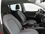 SEAT Arona 1.0 TSI Style Business Intense | ACHTERUITRIJCAMERA | 17" VELGEN | ACC | PARKEERSENSOREN | NAVI