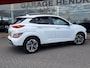 Hyundai Kona Electric EV Fashion 64 kWh | SOH: nnb | 3 Fase | Warmtepomp | Blindspot | Navi | Camera |