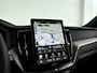 Volvo XC60 T6 Plug-in hybrid AWD Plus Black Edition Heico Styling | Panoramadak | 360° camera | Head-up Display | Harman Kardon | Stoel- en Stuurverwarming | Trekhaak