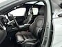 Volvo XC60 T6 Plug-in hybrid AWD Plus Black Edition Heico Styling | Panoramadak | 360° camera | Head-up Display | Harman Kardon | Stoel- en Stuurverwarming | Trekhaak