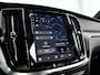 Volvo V60 T8 Plug-in hybrid AWD Ultra Dark Perf Edition | Panoramadak | 360° camera | Harman Kardon | Head-up Display | Polestar Tune | Stoel- en Stuurverwarming