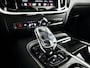 Volvo V60 T8 Plug-in hybrid AWD Ultra Dark Perf Edition | Panoramadak | 360° camera | Harman Kardon | Head-up Display | Polestar Tune | Stoel- en Stuurverwarming