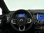 Volvo XC40 B4 Plus Black Edition | Panoramadak | 360° camera | Harman Kardon | Stoel- en Stuurverwarming | Trekhaak