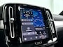 Volvo XC40 B4 Plus Black Edition | Panoramadak | 360° camera | Harman Kardon | Stoel- en Stuurverwarming