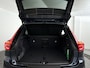 Volvo XC40 B4 Plus Black Edition | Panoramadak | 360° camera | Harman Kardon | Stoel- en Stuurverwarming