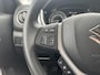 Suzuki Vitara 1.4 Boosterjet Style Smart Hybrid / Navigatie / Voorstoelen verwarmd / Trekhaak (1200 KG) / Achteruitrij camera / Cruise control adaptief