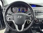 Hyundai i20 1.2i GO! | TREKHAAK | AIRCO | BLUETOOTH | CRUISE | RADIO CD | ELEKTRISCHE RAMEN | PDC | 15'' LM VELGEN | PRIVACY GLASS | CENTRALE DEURVERGRENDELING OP AFSTANDBEDIENING | UNIEK! |