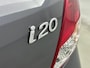 Hyundai i20 1.2i GO! | TREKHAAK | AIRCO | BLUETOOTH | CRUISE | RADIO CD | ELEKTRISCHE RAMEN | PDC | 15'' LM VELGEN | PRIVACY GLASS | CENTRALE DEURVERGRENDELING OP AFSTANDBEDIENING | UNIEK! |