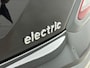 Hyundai Kona Electric EV FASHION DESIGN 64 kWh | DODEHOEK DETECTIE | PDC | 3 FASEN | WARMTEPOMP | CAMERA | CLIMA | CRUISE | NAVI | STOELVERWARMING | STUURVERWARMING | PRIVACY GLASS | LAGE KMSTAND! |