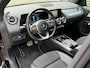 Mercedes-Benz B-klasse 250 e Business Solution AMG Limited | Navigatie | Cruise control | Sfeerverlichting | zwarte hemelbekleding