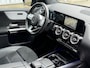 Mercedes-Benz B-klasse 250 e Business Solution AMG Limited | Navigatie | Cruise control | Sfeerverlichting | zwarte hemelbekleding