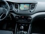 Hyundai Tucson 1.6 T-GDi Comfort 180 PK | Trekhaak 1.900kg | Origineel NL | Stoelverwarming | Navigatie | Camera | Achterbank Verwarmd | Cruise Control | Climate Control | All Season Banden | Metallic Lak | Parkeersensoren |