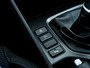 Hyundai Tucson 1.6 T-GDi Comfort 180 PK | Trekhaak 1.900kg | Origineel NL | Stoelverwarming | Navigatie | Camera | Achterbank Verwarmd | Cruise Control | Climate Control | All Season Banden | Metallic Lak | Parkeersensoren |