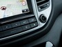 Hyundai Tucson 1.6 T-GDi Comfort 180 PK | Trekhaak 1.900kg | Origineel NL | Stoelverwarming | Navigatie | Camera | Achterbank Verwarmd | Cruise Control | Climate Control | All Season Banden | Metallic Lak | Parkeersensoren |