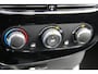 Renault Clio 0.9 TCe 90pk Life | NL-auto | 5 deuren | Airco | Cruise control | Bluetooth | Centr. deurvergr. | Elek. ramen | Radio |