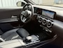 Mercedes-Benz A-klasse 250 e Luxury Line | Navigatie | Cruise control | Camera | Zwarte hemelbekleding | 17".