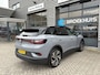 Volkswagen ID.4 Pro Limited Edition 286pk Inclusief €2000,- inruilvoordeel | 'App-Connect' draadloze smartphone integratie | Achterbank in ongelijke delen neerklapbaar incl. middenarmsteun en doorlaadmogelijkheid | Afstandscontrolesysteem (Front Assist), met voetgangers- en fietsersherkenning