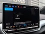 Volkswagen ID.4 Pro Limited Edition 286pk Inclusief €2000,- inruilvoordeel | 'App-Connect' draadloze smartphone integratie | Achterbank in ongelijke delen neerklapbaar incl. middenarmsteun en doorlaadmogelijkheid | Afstandscontrolesysteem (Front Assist), met voetgangers- en fietsersherkenning