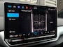 Volkswagen ID.4 Pro Limited Edition 286pk Inclusief €2000,- inruilvoordeel | 'App-Connect' draadloze smartphone integratie | Achterbank in ongelijke delen neerklapbaar incl. middenarmsteun en doorlaadmogelijkheid | Afstandscontrolesysteem (Front Assist), met voetgangers- en fietsersherkenning