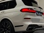 BMW X7 XDrive40i High Executive SKYLOUNGE VIRTUAL SFEERVER. PANO HEAD-UP ACC ASSIST NAP GARANTIE APK