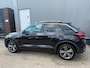 Volkswagen T-Roc 1.5 TSI Sport Business R / R-LINE / ELEK. SCHUIFKANTELDAK / APPLE CAR PLAY / NAVIGATIE / CRUISE / ECC / NL-AUTO