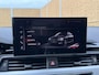 Audi A4 Avant 35 TFSI S edition Automaat | Zwart optiek | LED verlichting | Cruise & climate control | Sportstuur | Getint glas | Quantumgrijs | Lederen/stof bekleding | DAB ontvangst | Parkeersensoren achter