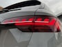 Audi A4 Avant 35 TFSI S edition Automaat | Zwart optiek | LED verlichting | Cruise & climate control | Sportstuur | Getint glas | Quantumgrijs | Lederen/stof bekleding | DAB ontvangst | Parkeersensoren achter