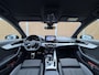 Audi A4 Avant 35 TFSI S edition Automaat | Zwart optiek | LED verlichting | Cruise & climate control | Sportstuur | Getint glas | Quantumgrijs | Lederen/stof bekleding | DAB ontvangst | Parkeersensoren achter