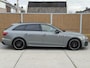 Audi A4 Avant 35 TFSI S edition Automaat | Zwart optiek | LED verlichting | Cruise & climate control | Sportstuur | Getint glas | Quantumgrijs | Lederen/stof bekleding | DAB ontvangst | Parkeersensoren achter