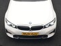 BMW 3-Serie Touring 320e Sportline PHEV 204pk SOH 91.4% Dealer O.H | Lederen Sportstoelen Verwarmd | Sfeerverlichting | Apple Carplay | Navigatie | Cruise Control | Virtual | DAB | Plug In Hybrid