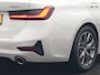 BMW 3-Serie Touring 320e Sportline PHEV 204pk Dealer O.H | Lederen Sportstoelen Verwarmd | Sfeerverlichting | Apple Carplay | Navigatie | Cruise Control | Virtual | DAB | Plug In Hybrid