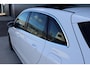 Mercedes-Benz B-klasse 200 Luxury Line / Panoramadak / Stuurwielverwarming / Stoelverwarming