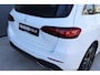 Mercedes-Benz B-klasse 200 Luxury Line / Panoramadak / Stuurwielverwarming / Stoelverwarming
