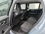 Volvo V60 B3 Essential | Google | Trekhaak | Parkeersensoren Voor + Achter | Achteruitrijcamera | Sport pack | Draadloos Opladen Telefoon | Apple Carplay / Android Auto | 18" velgen